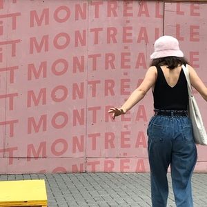 Meet your Posher, Charlotte caurant